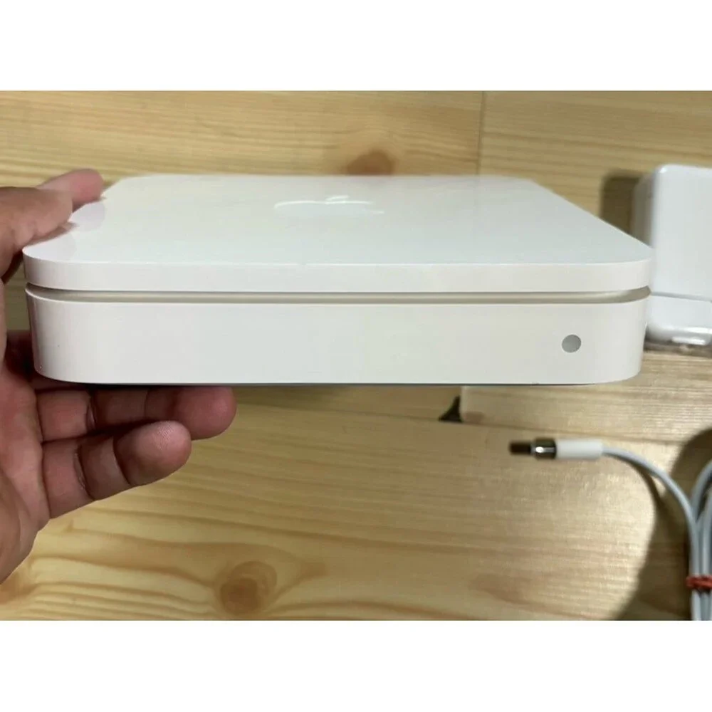 Apple AirPort Extreme Base Station A1301 300Mbps WiFi Router Gigabit Ethernet